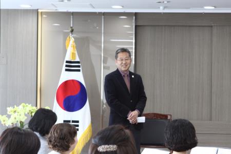 장안구청장 여성합창단원과의 만남의 시간 가져